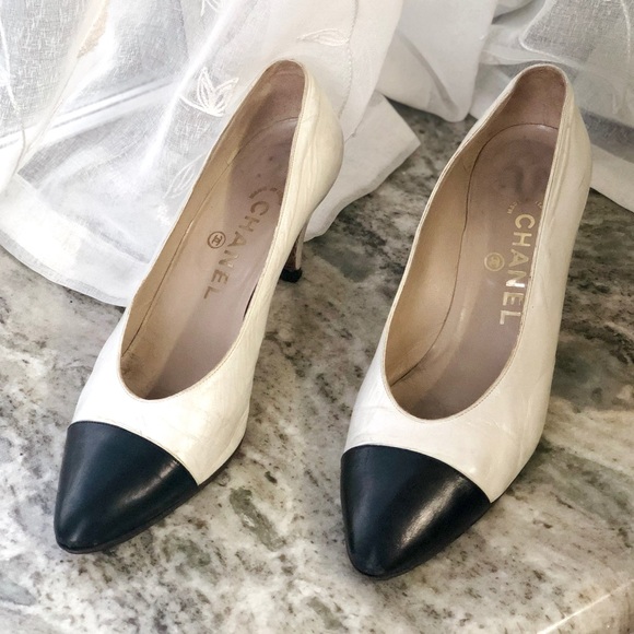 SOLD | CHANEL Black White Heels 6.5 - Picture 2 of 10